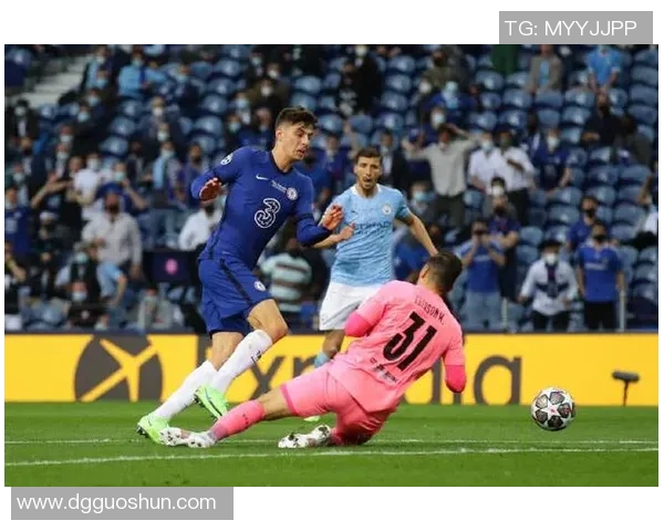 在饭店偶遇足球明星的奇妙经历与难忘瞬间分享