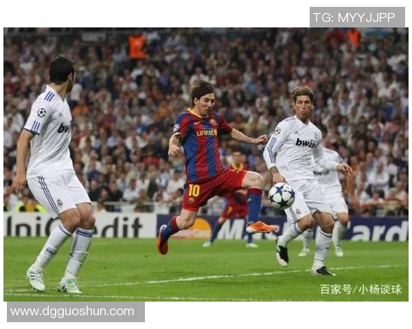 日本足球明星的成长历程与成就探秘揭秘他们背后的故事与影响力 日本足球明星的成长历程与成就探秘揭秘他们背后的故事与影响力