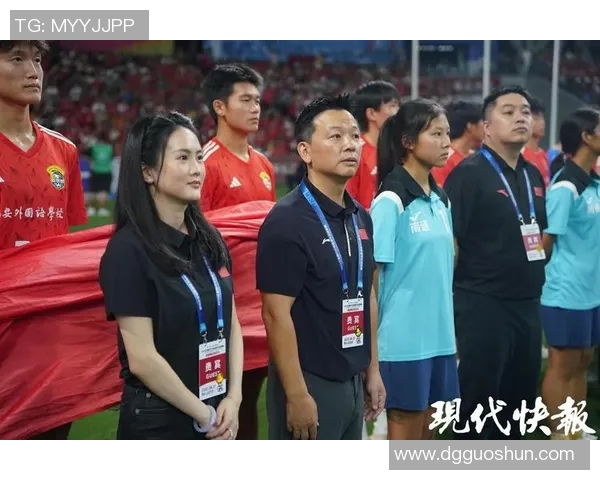 小龙足球明星究竟是谁引发了众多球迷的热议与关注