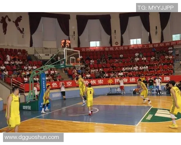 成都篮球队以65分领跑杯赛积分榜展现强劲实力和夺冠希望